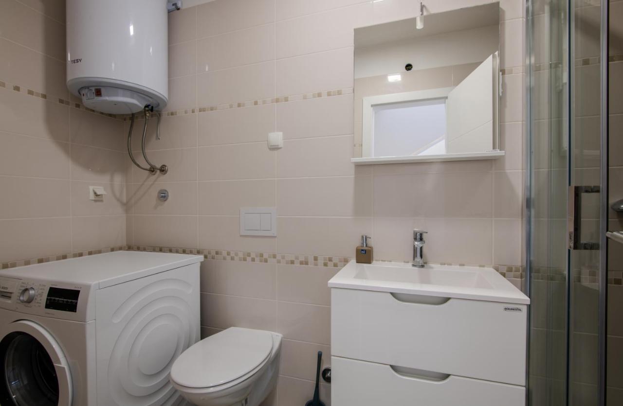 Appartment Divine คิร์ก ภายนอก รูปภาพ